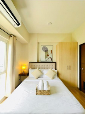 33 Elegant City Studio